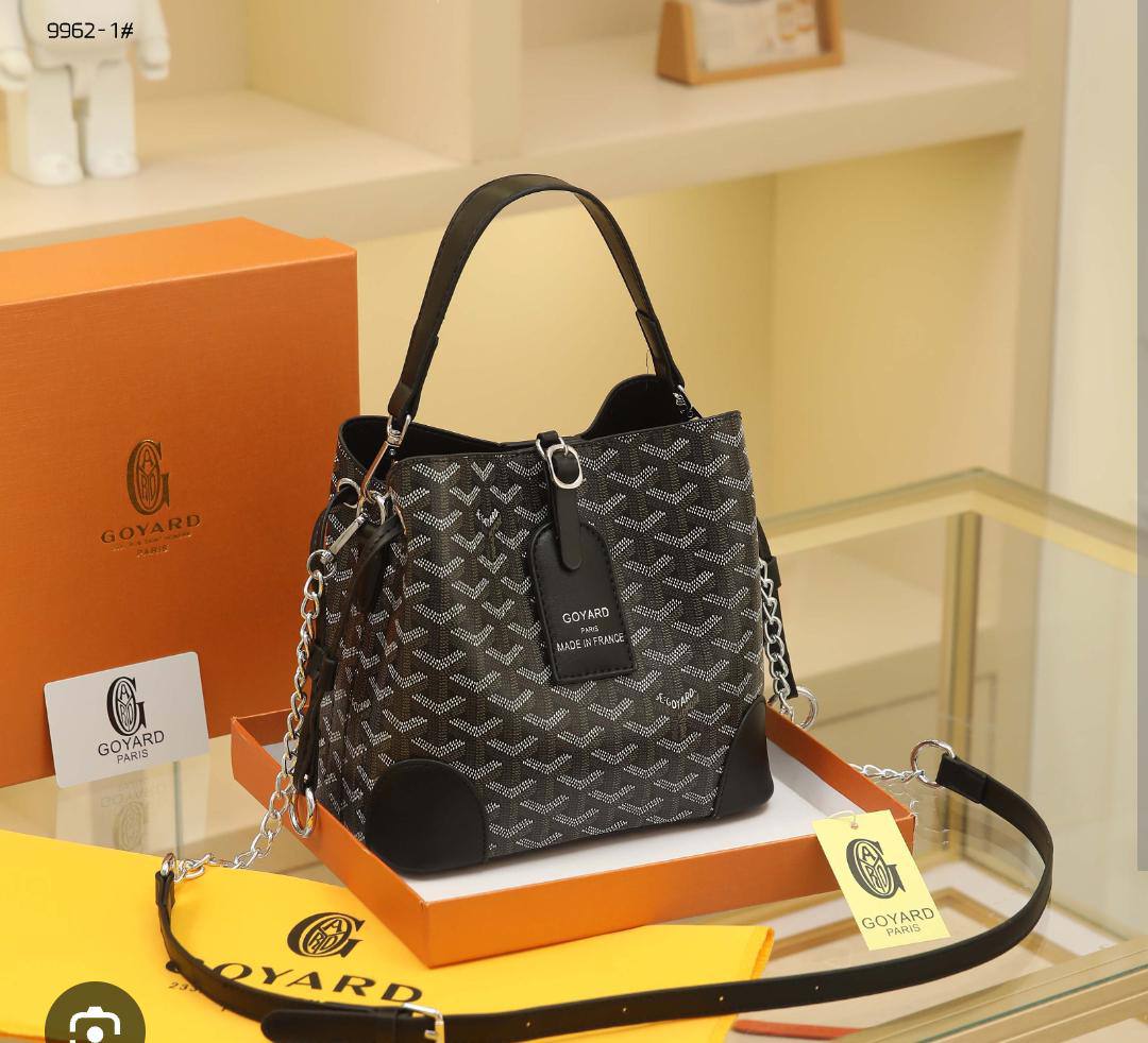 AVAILABLE 
Goyard

100 dhs🇦🇪🇦🇪

Zain169
♥️♥️♥️