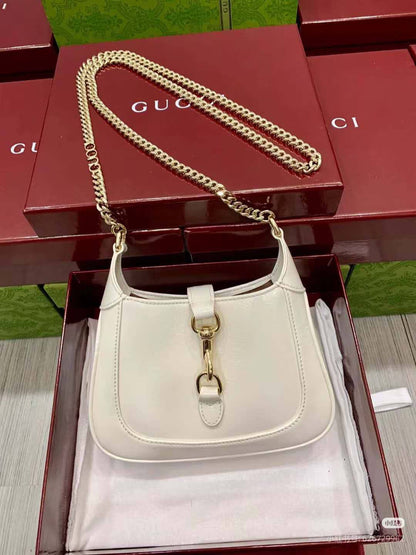 Gucci 
Master ++
230 dhs🪙🌨️

Zain10
♥️♥️♥️