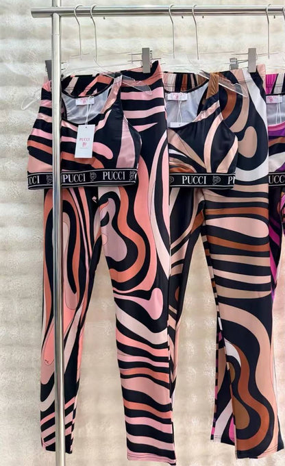 PUCCI
Women’s Set
Master Quality 
SML
350 dhs✅

Zain276
♥️♥️♥️