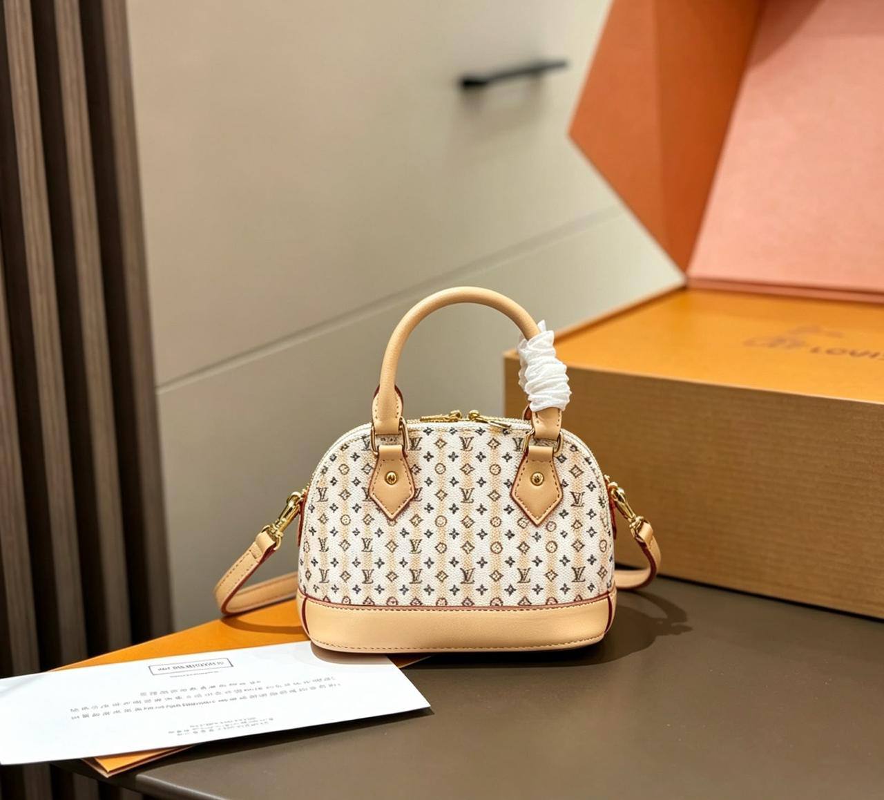 LV ALMA 
NEW DESIGN MINI SIZE MASTER QUALITY 
210 dhs🇦🇪🇦🇪

Zain295
♥️♥️♥️