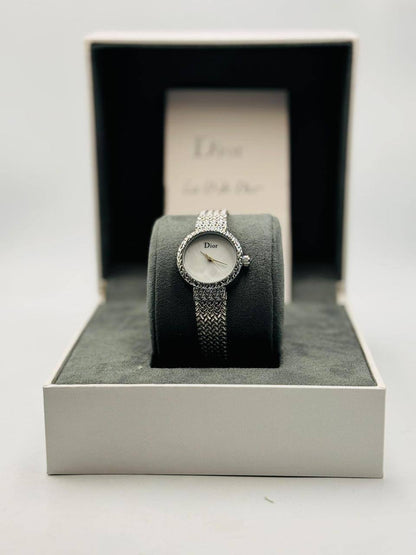 Dior Ladies 
55 dhs🪙💚

Zain08
♥️♥️♥️