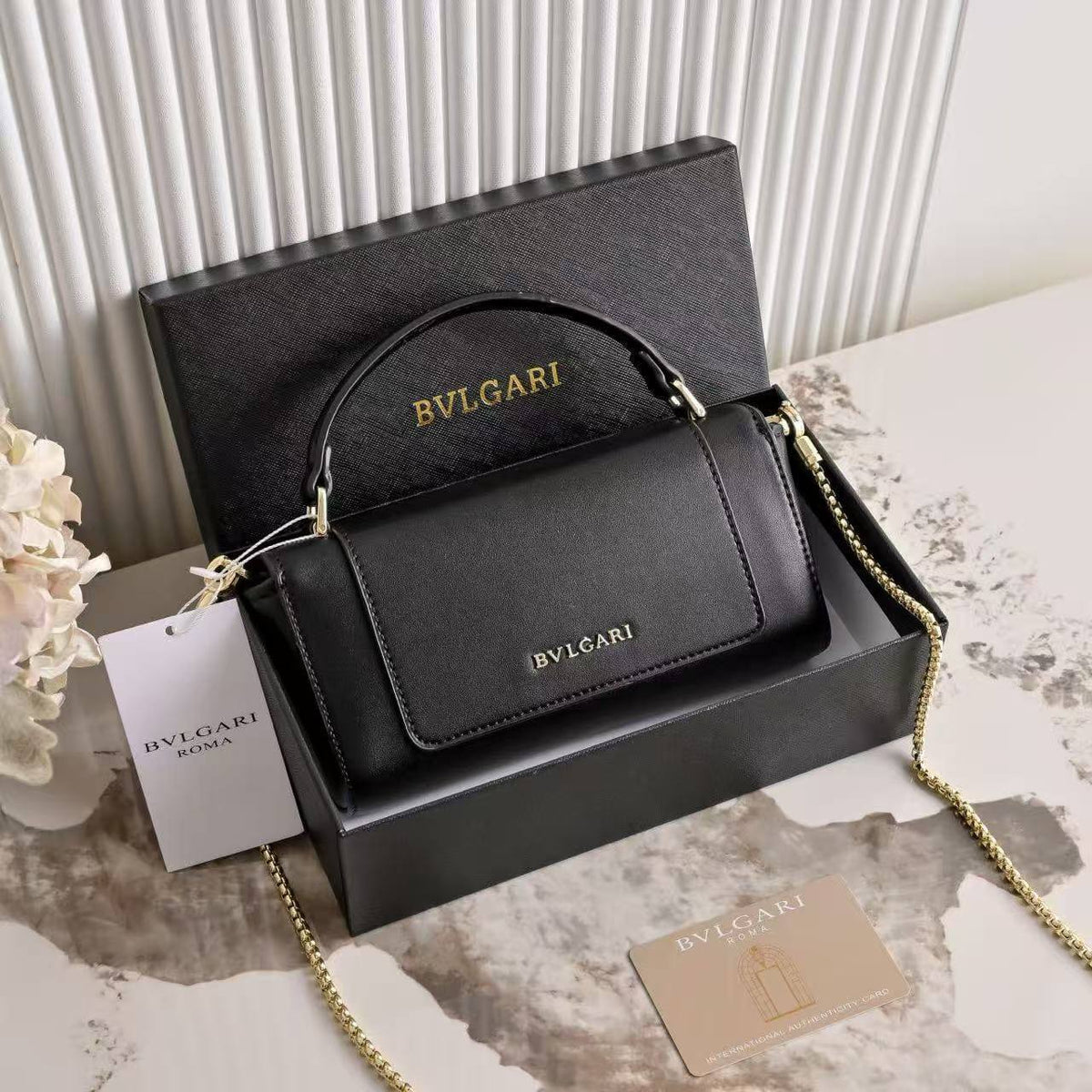 Bvlgari 
100 dhs🇦🇪🇦🇪

with box
size 19×5×9cm

Zain42
♥️♥️♥️