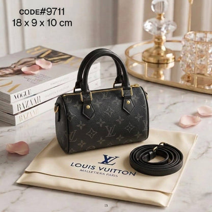LV 
ɴᴀɴᴏ sᴘᴇᴇᴅʏ ᴍᴏɴᴏɢʀᴀᴍ ᴡɪᴛʜ ʟᴏɴɢ ʙᴇʟᴛ sᴛʀᴀᴘ ɢᴏʟᴅ 
ʜᴀʀᴅᴡᴀʀᴇ sɪᴢᴇ : 18 cm & 17 cm

 ᴡɪᴛʜ BOX


80 dhs🇦🇪🇦🇪

Zain31
♥️♥️♥️