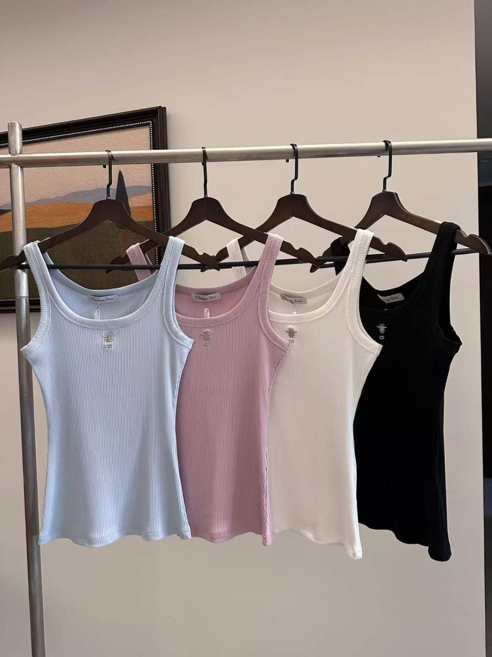 *New collections*                                                
DIOR
*Super Master quality*
*Sizes: S M L XL* 
250 dhs💓

Zain308
♥️♥️♥️