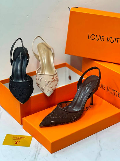 LV
Size 36-41
120 dhs🇦🇪🇦🇪

Zain21
♥️♥️♥️