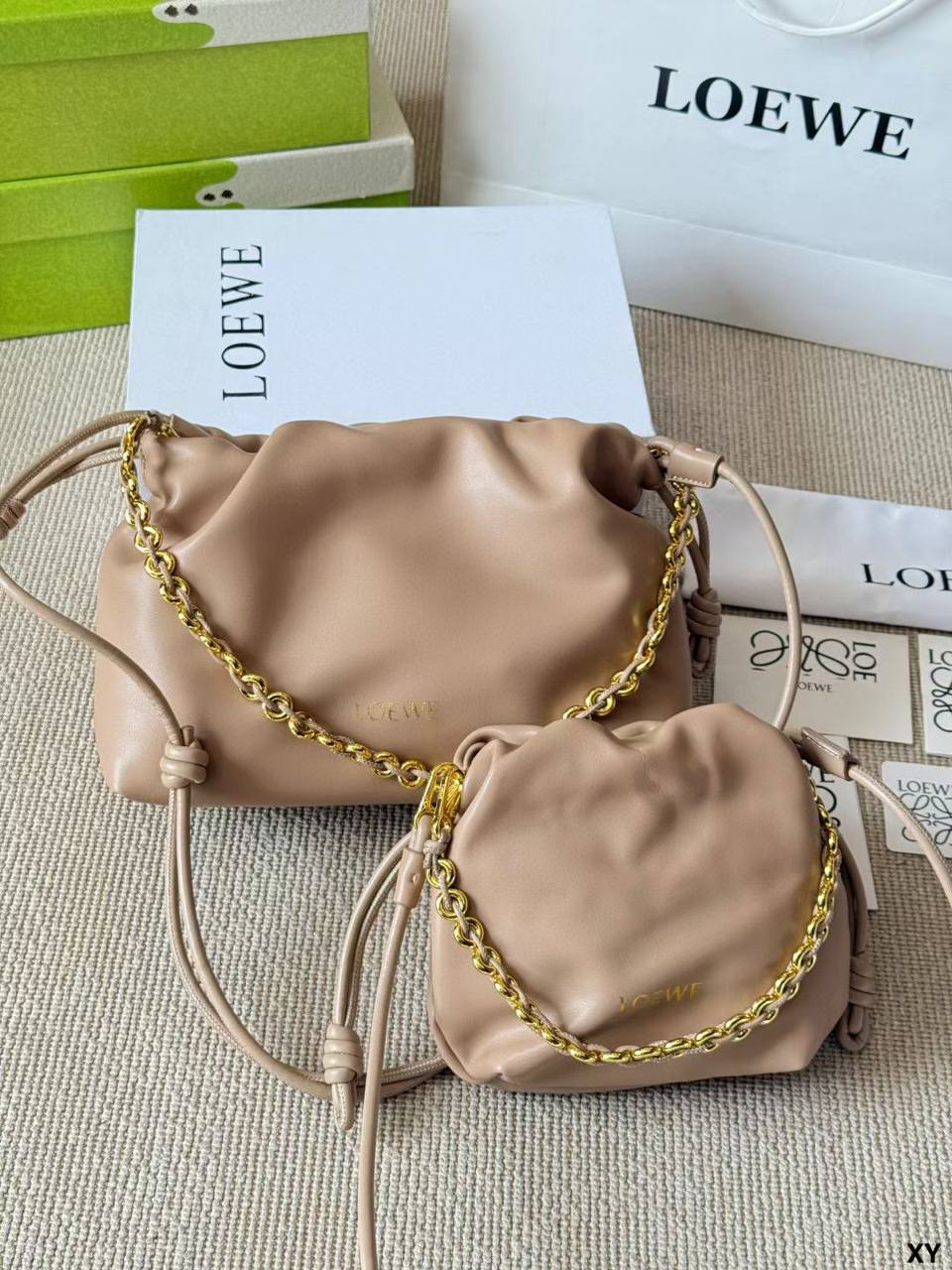 Loewe
Master
290 dhs🪙💕
have two size 

Zain141
♥️♥️♥️