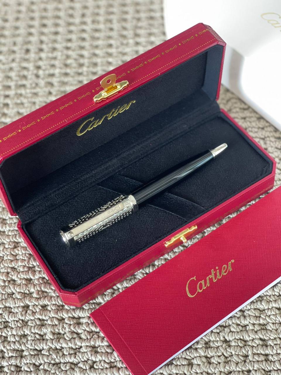 CARTIER
Pen ✍️*
*New Collection*
*Master Quality*
190 dhs✅

Zain179
♥️♥️♥️