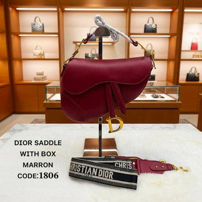 Dior
ᴛᴏᴘ ʜᴀɴᴅʟᴇ ɢᴏʟᴅ ᴛᴏɴᴇ 
ᴄʀᴏssʙᴏᴅʏ ʙᴀɢ
ᴡɪᴛʜʙᴏx🎁🎁🎁
ʟᴇᴀᴛʜᴇʀ
sɪᴢᴇ:ʜ20*24ᴄᴍ
120 dhs✅

Zain56
♥️♥️♥️