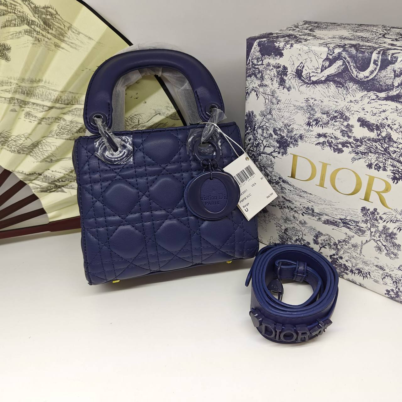 Dior
90 dhs💛

Zain235
♥️♥️♥️