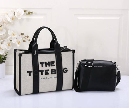 The Tote Bag
35*25*13cm
120 dhs✅

Zain17
♥️♥️♥️
