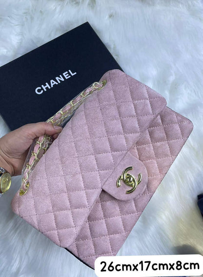 Chanel
110 dhs✅

with box
🎁🎁🎁

Zain72
♥️♥️♥️