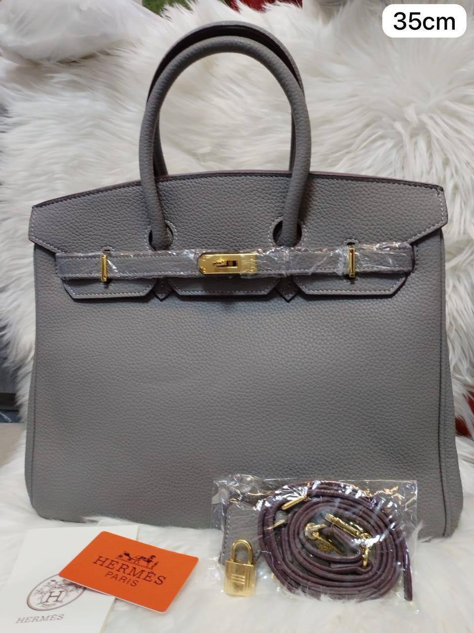Offer sale

Hermes Birkin
First quality

Size : 35 ~ 30 *25  cm
85 dhs🇦🇪🇦🇪

Zain115
♥️♥️♥️