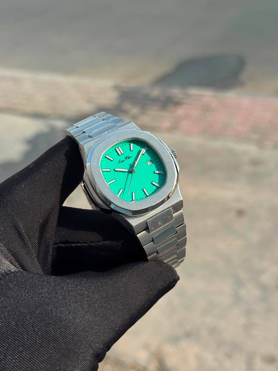 Louis Hilano watch for men good 
quality 
230 dhs✅

Zain59
♥️♥️♥️