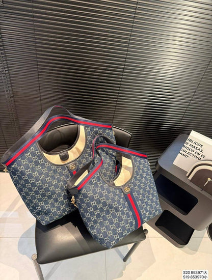 Gucci
120 dhs✅

Zain07
♥️♥️♥️