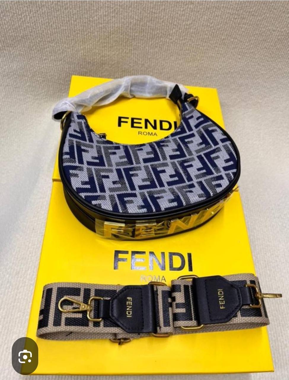 FENDI
 WITH BOX 
120 dhs🇦🇪🇦🇪

Zain169
♥️♥️♥️