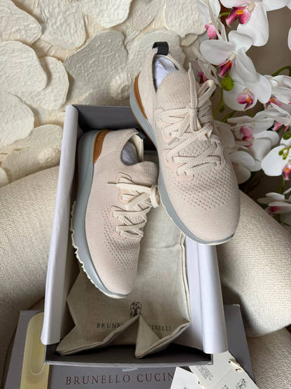 BRUNELLO CUCINELLI
*VIP QUALITY*
*SIZE: 40 TO 46*
450 dhs✅

Zain185
♥️♥️♥️