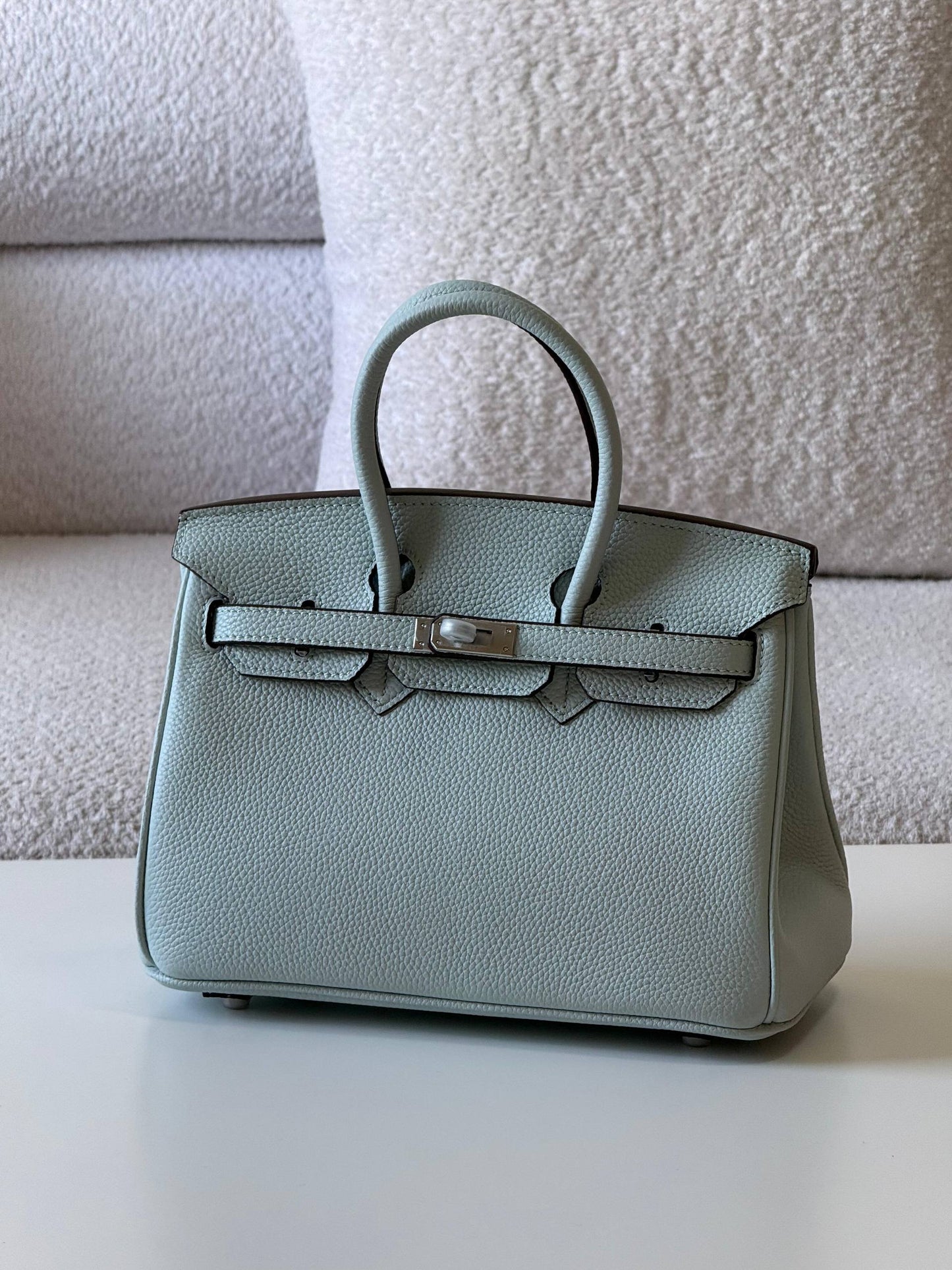 Hermes birkin 25cm💕master quality😍

with box❤️
🎁🎁🎁

400 dhs🪙🌨️

Zain52
♥️♥️♥️