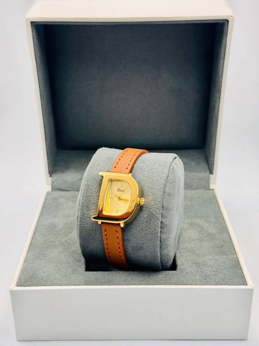 Dior ladies 
55 dhs🇦🇪🇦🇪

Zain08
♥️♥️♥️