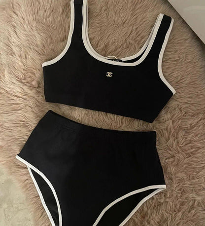 CHANEL
Women’s Bikini 
Master Quality 
SMLXL
250 dhs✅

Zain276
♥️♥️♥️