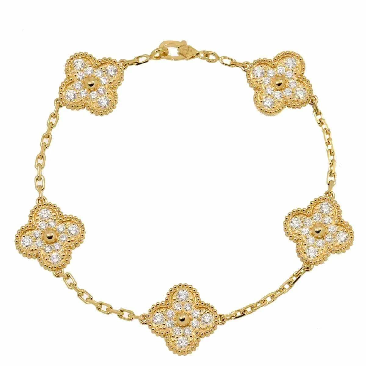 VCA Bracelet 💐
Master quality 💎
Available more colors 👈

*75* AED normal box 📦 
*110* AED original box 🗃️

Zain48
♥️♥️♥️