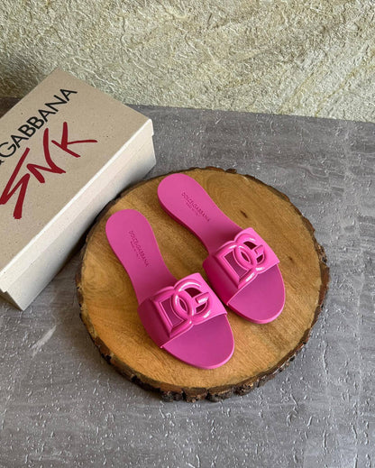 D&G
SuperMaster Quality 💯
450 dhs✅
Size: 36-41💥

Zain171
♥️♥️♥️