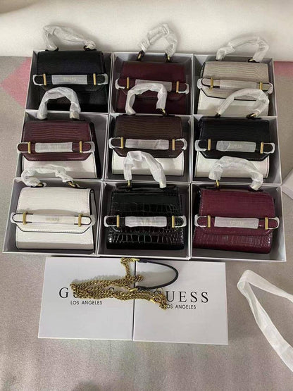 Guess
90 dhs🪙💕

high quality 


with box
🎁🎁🎁

Zain26
♥️♥️♥️
