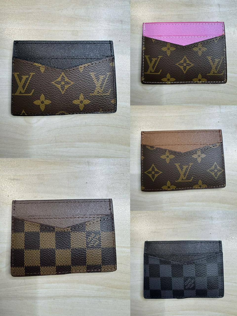 🌈 Card pack
1️⃣ First quality
Size : 10 * 7 cm
20 dhs✅

Zain115
♥️♥️♥️