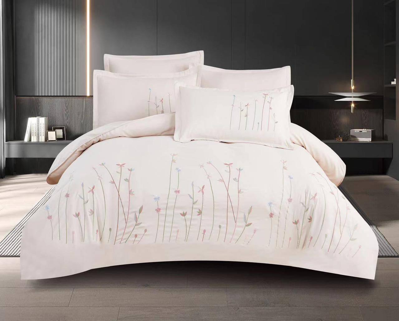 New collection ✅✅✅✅
Embroidered 🪡🪡🪡
100 % cotton 
Comfort set 
King size comfort 6pcs set 
170 dhs💓

Zain99
 ♥️♥️♥️