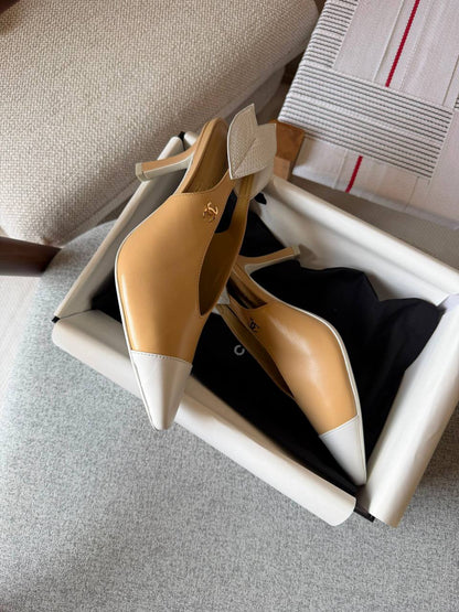 Chanel 
𝑨𝑨𝑨 𝑸𝒖𝒂𝒍𝒊𝒕𝒚
𝑺𝒊𝒛𝒆 𝟑5 𝒕𝒐 𝟒2 
450 dhs🇦🇪🇦🇪

Zain81
♥️♥️♥️