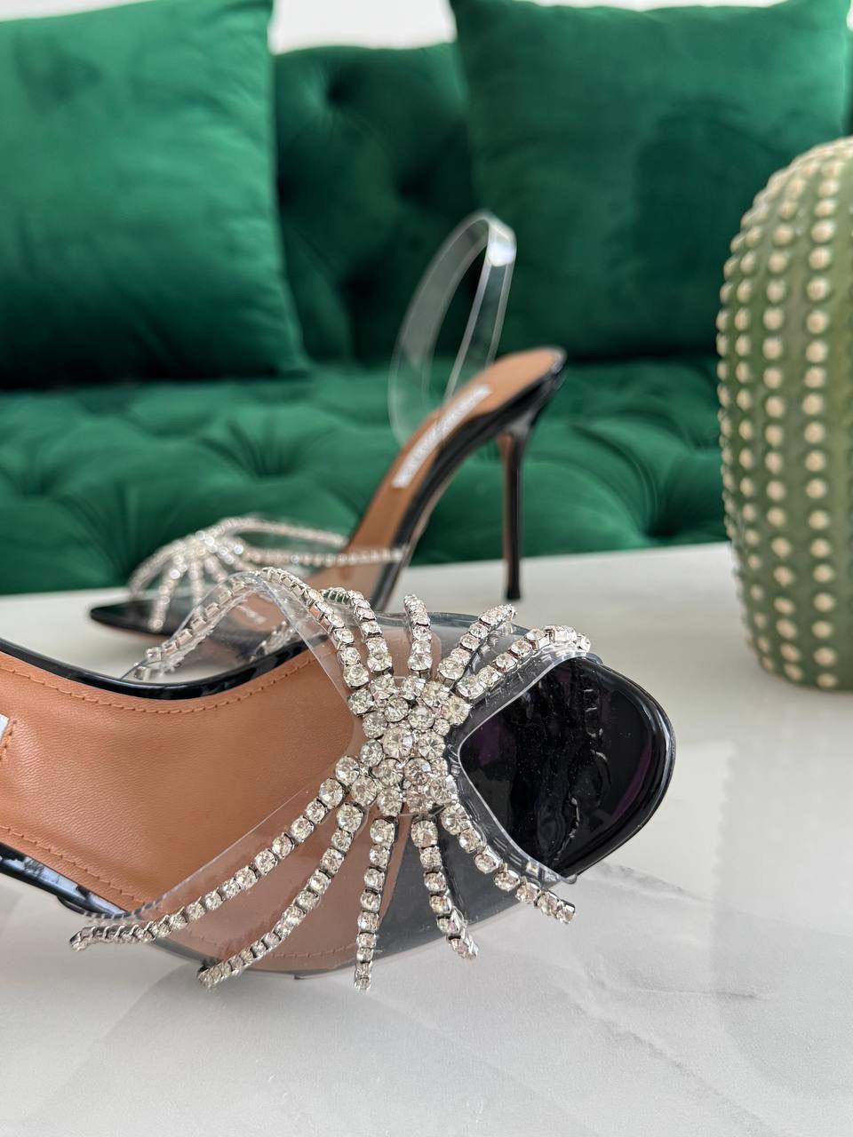 NEW AQUAZZURA 💥💥
*Super master quality*
*Size 36 to 41*
450 dhs✅

Zain113
♥️♥️♥️