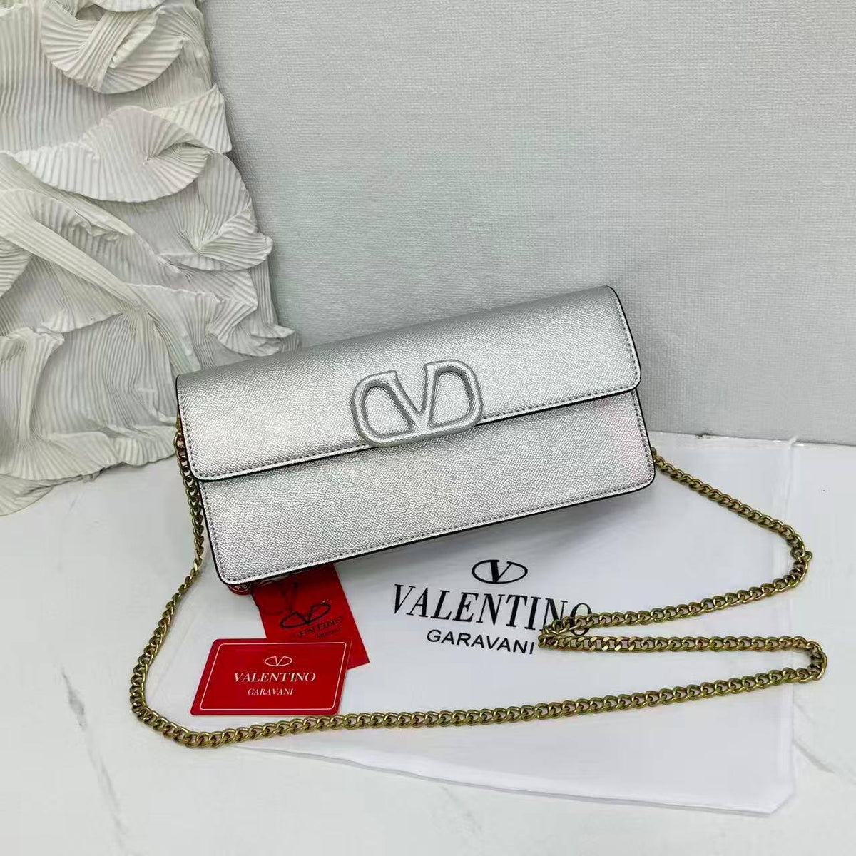 VALENTINO 

NEW CANE 
GOOD QUALITY 

BIG SIZE 
WITH BOX 
115 dhs🇦🇪🇦🇪

Zain295
♥️♥️♥️