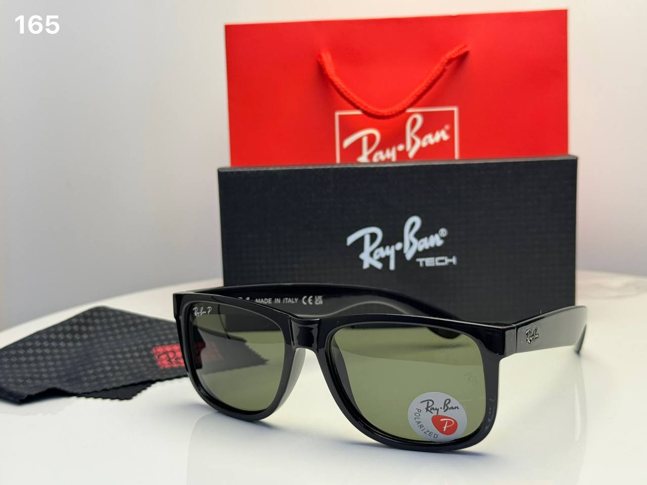 Ray Ban
55 dhs🇦🇪🇦🇪

Zain182
♥️♥️♥️