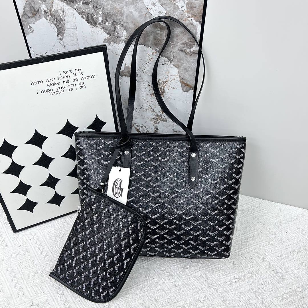 Goyard 
70 dhs💓

Zain232
♥️♥️♥️