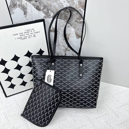 Goyard 
70 dhs💓

Zain232
♥️♥️♥️