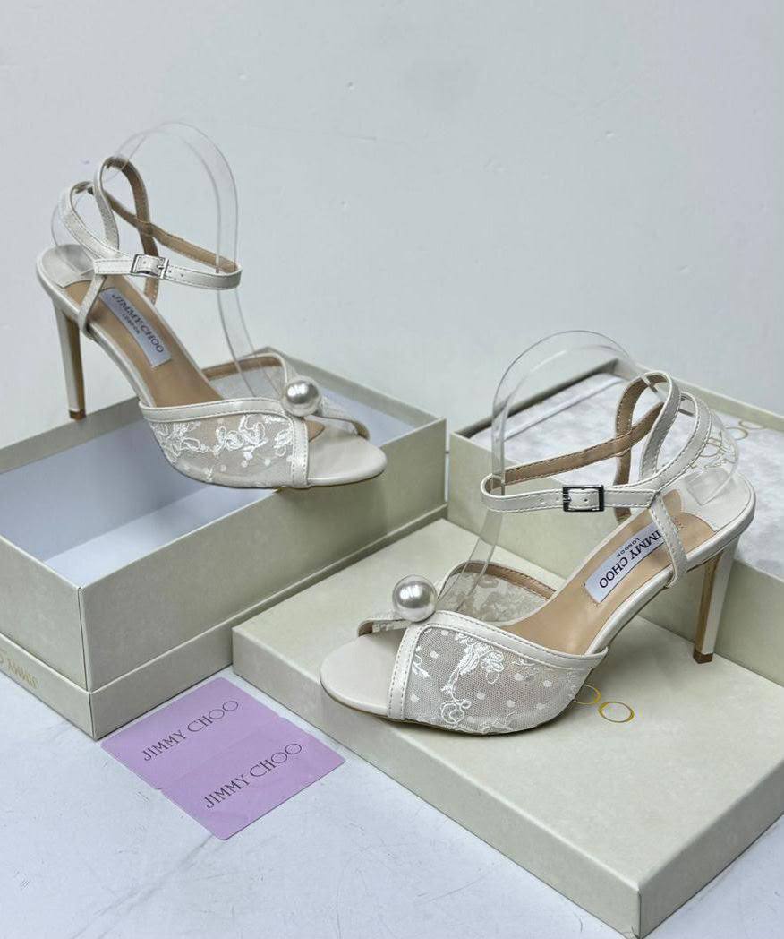 Jimmy Choo
 👡👡 𝟗𝐂𝐌 
𝐇𝐢𝐠𝐡 𝐪𝐮𝐚𝐥𝐢𝐭𝐲 💯 
𝐒𝐢𝐳𝐞 𝟑𝟔-𝟑𝟕-𝟑𝟖-𝟒𝟎-𝟒𝟏  
120 dhs🇦🇪🇦🇪

Zain21
♥️♥️♥️