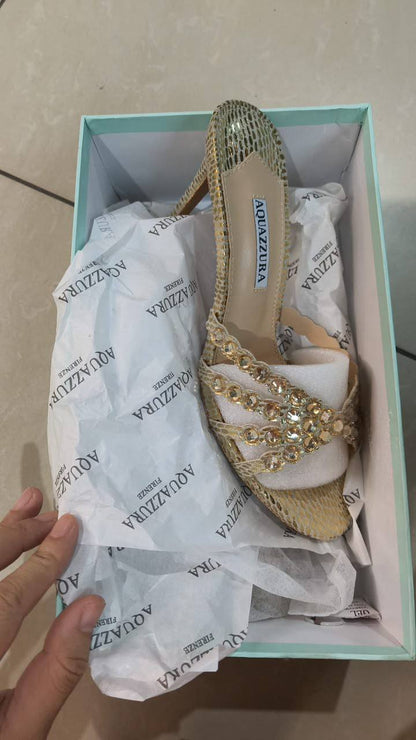 AQ
Size 36 to 41 
120 dhs🇦🇪🇦🇪

Zain146
♥️♥️♥️