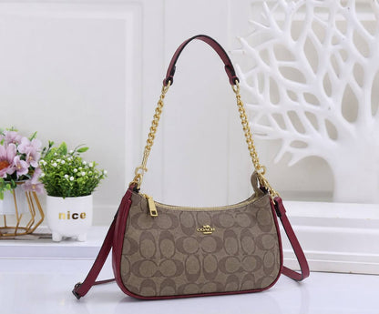 Coach
25cm 
95 dhs✅
With Box

Zain50
♥️♥️♥️