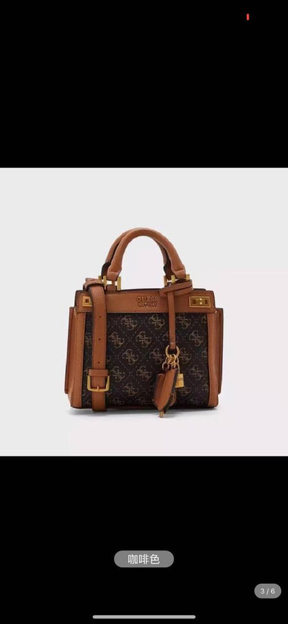 Prada - MK
95 dhs✅
high quality

Zain26
♥️♥️♥️