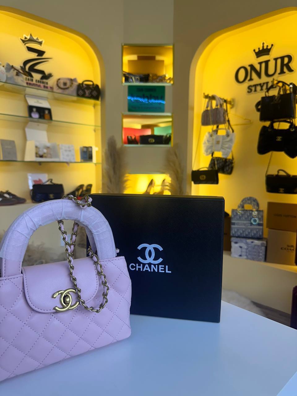 Chanel

95 dhs

Zain129

اطلبوها من الوتس المثبت في الأعلى👆🏻👆🏻

تواصلو معنا 👈🏻 Zain 
For order WhatsApp pinned 👆🏻

♥️♥️♥️