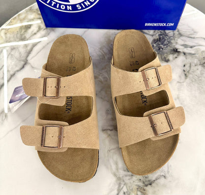 Uggs
Slippers 

High quality 

size 40-46 
100 dhs🇦🇪🇦🇪

Zain132
♥️♥️♥️