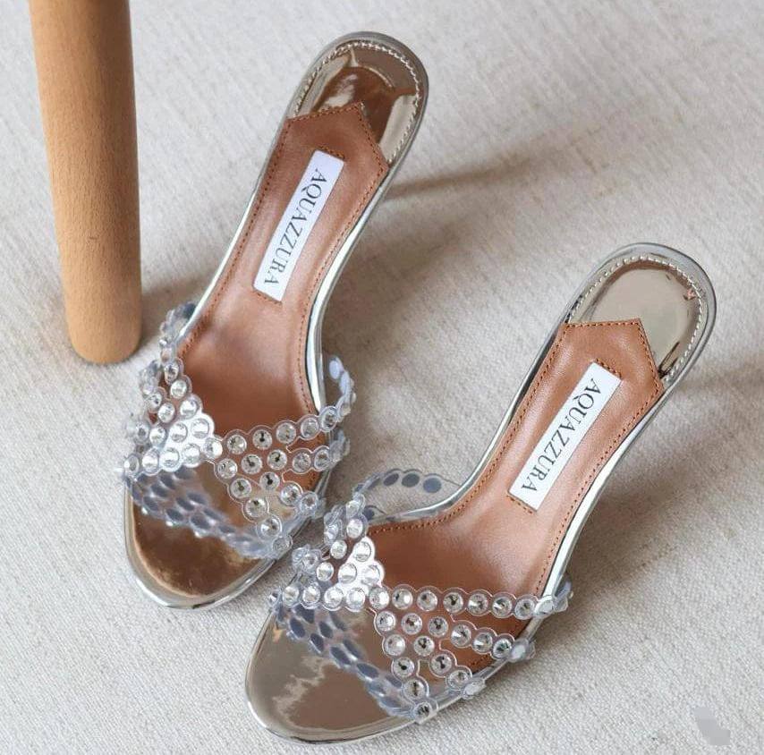 *☘️ AQUAZZURA ☘️*
Aquazzura
260 dhs💓
*SIZE  36   TO   41*

Zain244
♥️♥️♥️