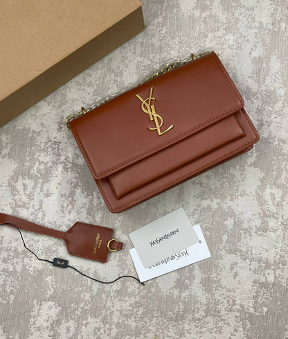 YSL
160 dhs✅

With box
🎁🎁🎁

Zain175
♥️♥️♥️