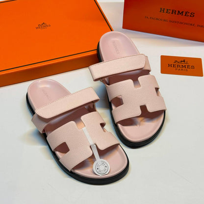 NEW CAME
HERMES SLIPPER
GOOD QUALITY
100 dhs✅
Size 36 TO 41

Zain40
♥️♥️♥️