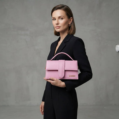JACQUEMUS ʙᴀᴍʙɪɴᴏ
ʜᴀɴᴅʟᴇ sʟɪɴɢ ʙᴀɢ
ɢᴏʟᴅ ʜᴀʀᴅᴡᴀʀᴇ
ɪᴛ ʜᴀs ʟᴏɴɢ ʙᴇʟᴛ sᴛʀᴀᴘ
sɪᴢᴇ : 24 cm
ᴡɪᴛʜ BOX

75 dhs✅

Zain31
♥️♥️♥️