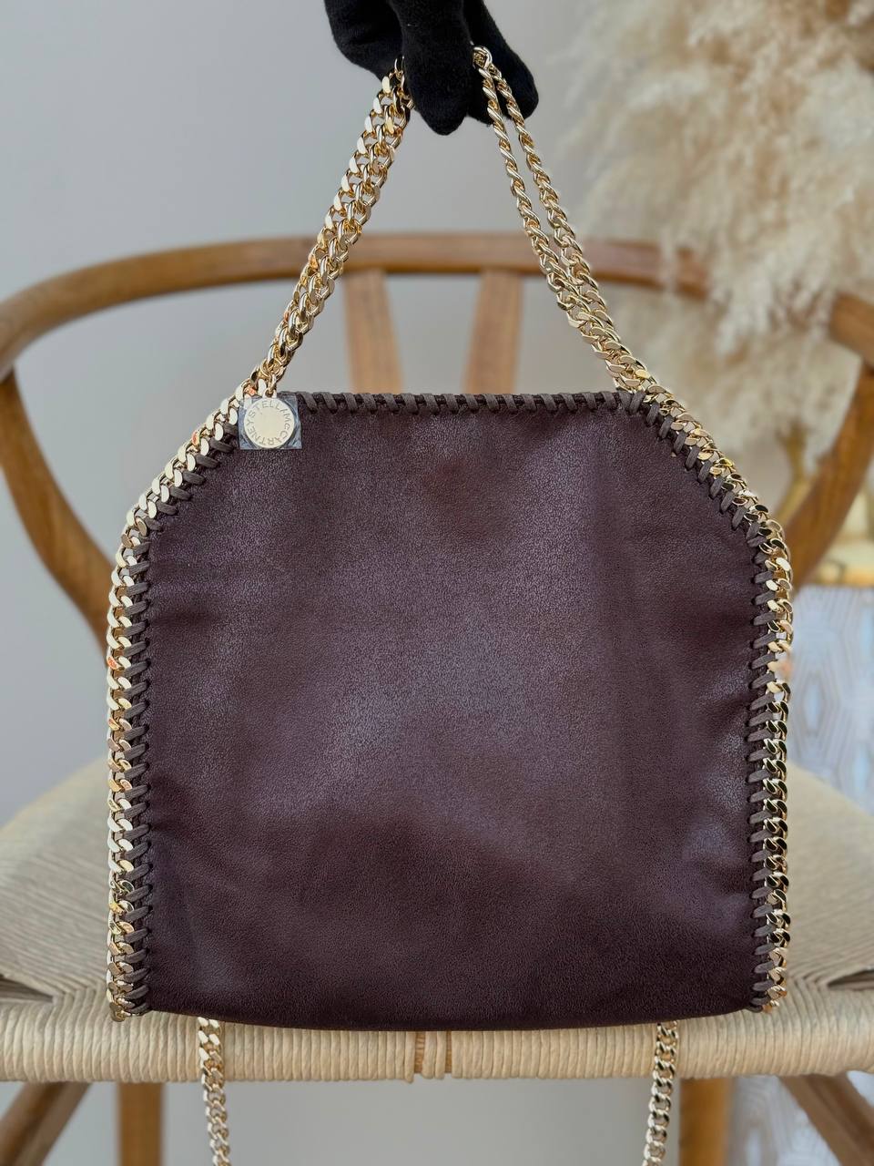 STELLA McCARTENY
25cm
350 dhs🇦🇪🇦🇪
Top quality

Zain167
♥️♥️♥️