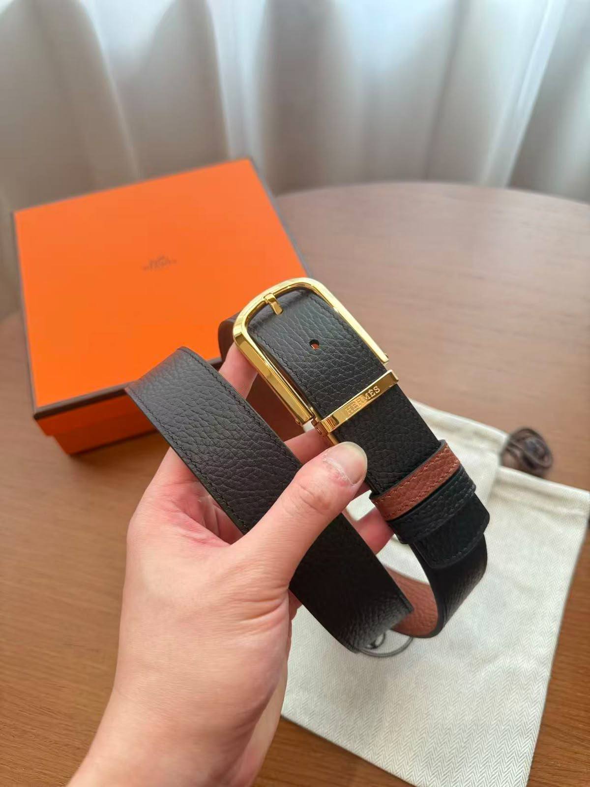 Hermes
For  men
Super master 4cm
With original box

320 dhs🇦🇪🇦🇪


Zain281
♥️♥️♥️