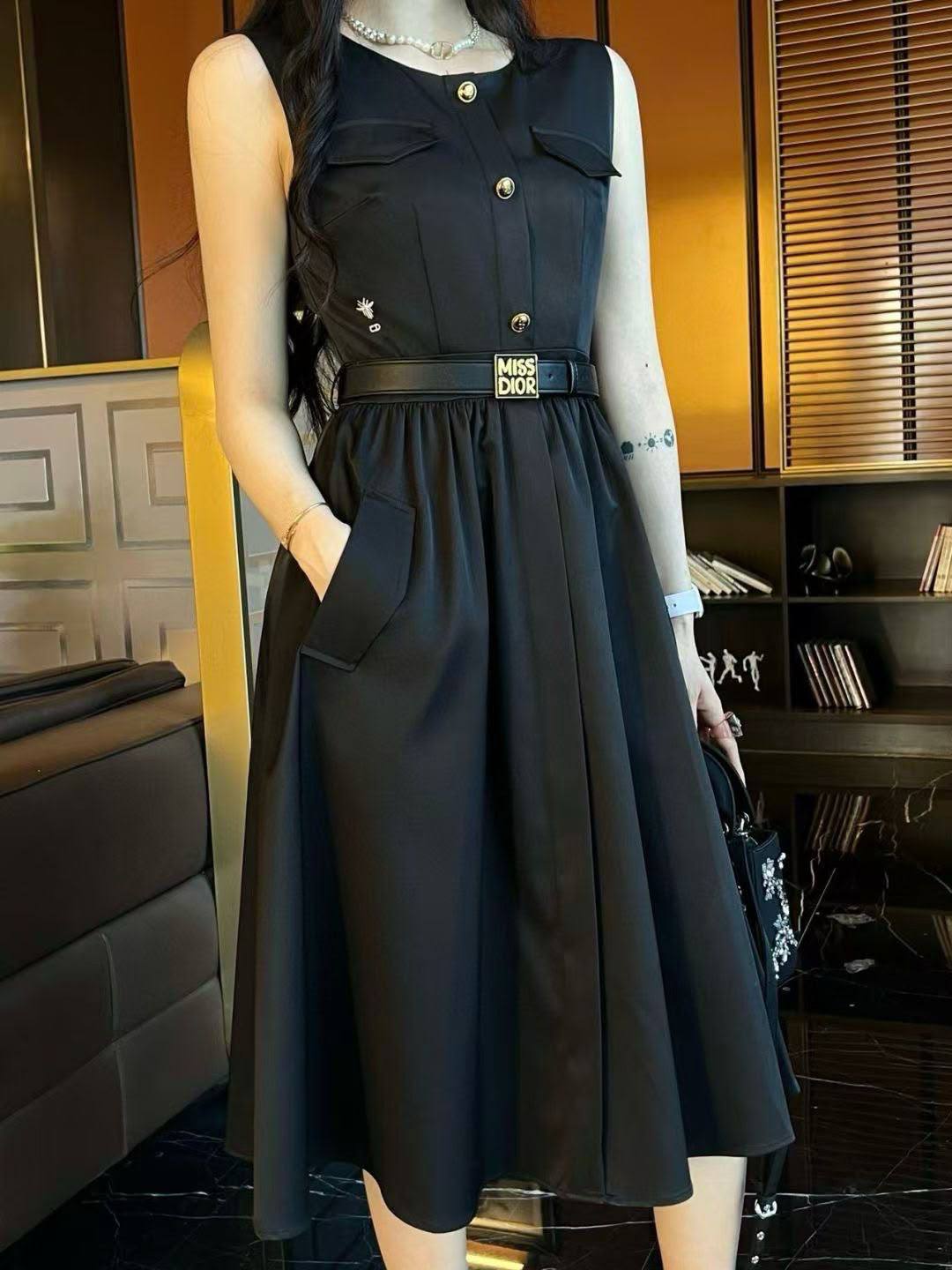 *collections 
230 dhs🇦🇪🇦🇪
*good  quality  
*Sizes:S M L * 
*AVAILABLE NOW*🥰

Zain231
♥️♥️♥️