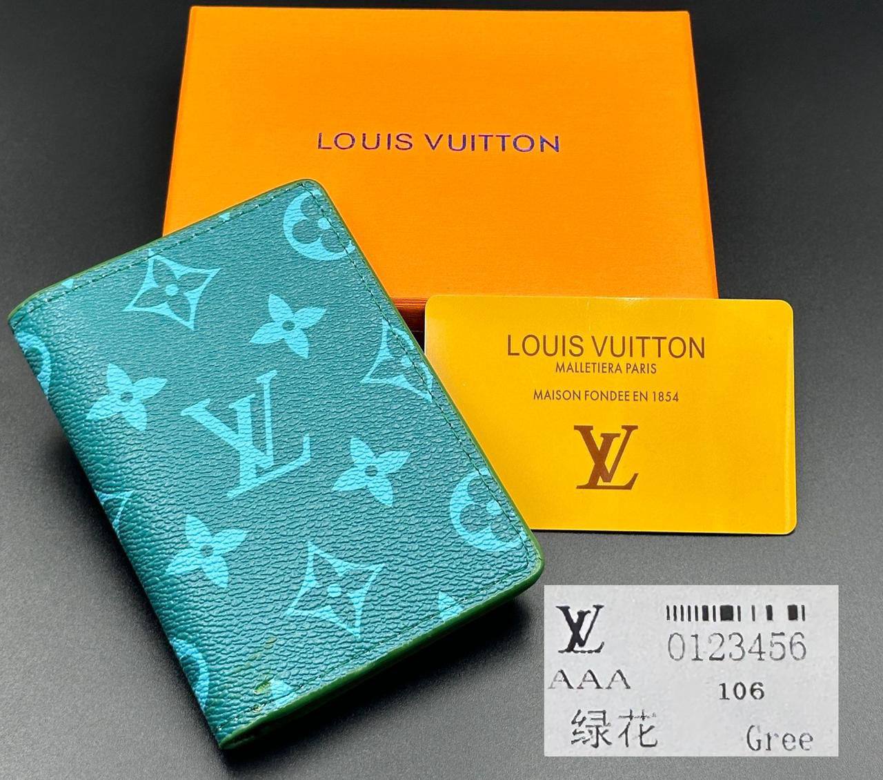 Wallets
55 dhs✅

Zain182
♥️♥️♥️