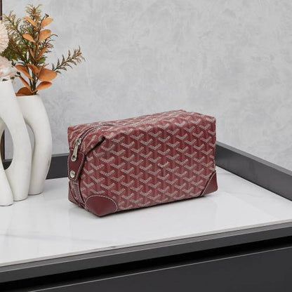 Goyard
220 dhs✅ 
with box
🎁🎁🎁

Very good quality

Zain131
♥️♥️♥️