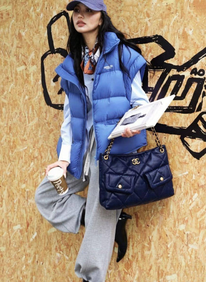 CHANEL NEW CAME 
HIGH QUALITY 
110 dhs🇦🇪🇦🇪
Size:38cm

Zain295
♥️♥️♥️